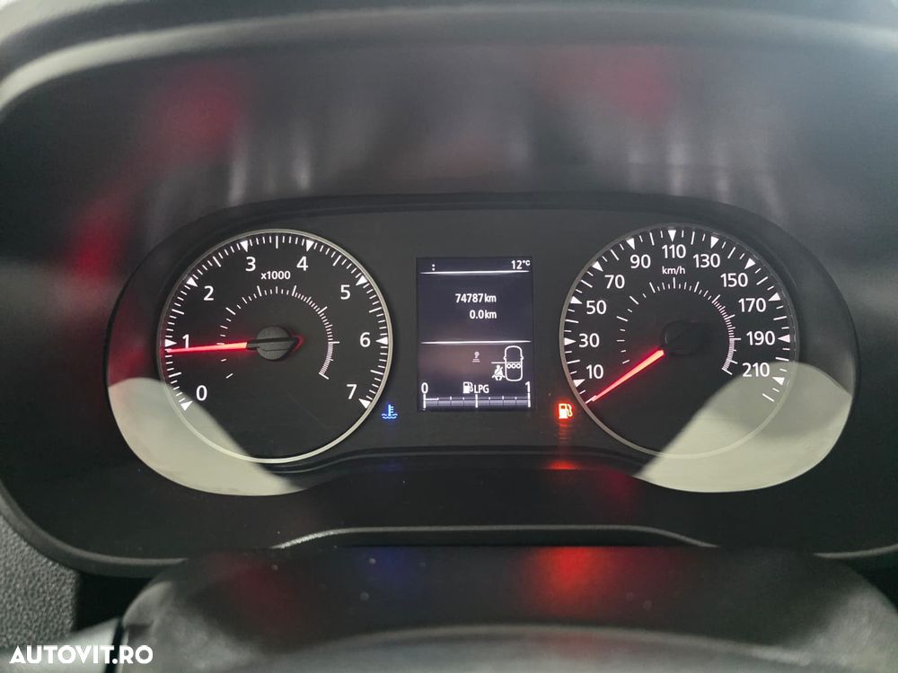 Dacia Duster ECO-G 100 Prestige Plus - 11