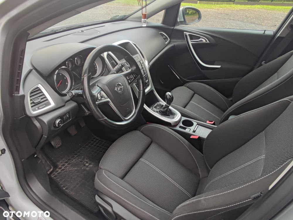 Opel Astra - 11