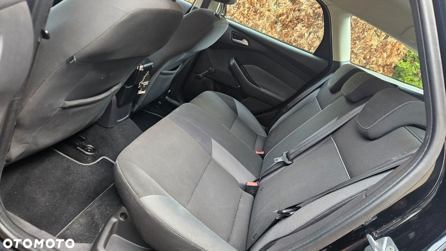 Ford Focus Turnier 1.6 TDCi DPF Start-Stopp-System Ambiente - 18