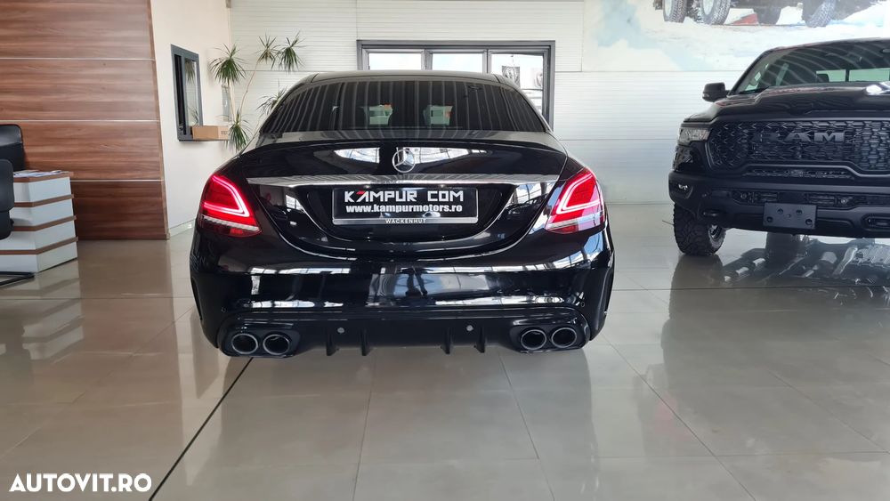 Mercedes-Benz C 43 AMG - 7