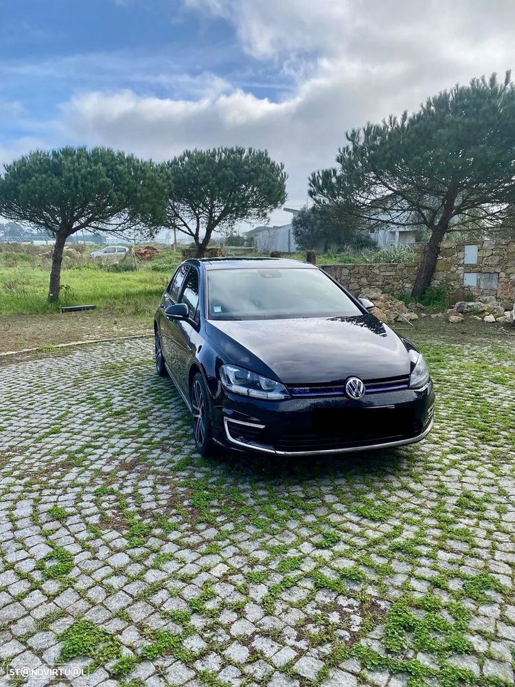 VW Golf 1.4 GTE Plug-In-Hybrid DSG - 1