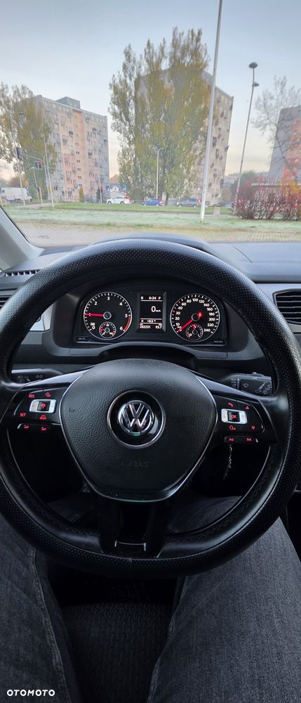 Volkswagen Caddy 2.0 TDI Trendline DSG - 5
