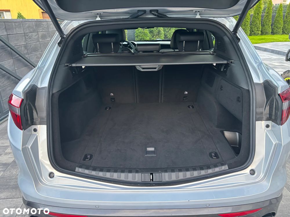 Alfa Romeo Stelvio 2.0 Turbo 16V AT8-Q4 Ti - 8