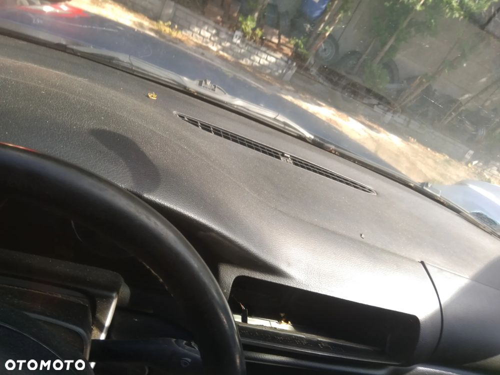 Auto na części - Volkswagen Passat 105KM diesel Silnik Skrzynia Drzwi Maska Klapa Błotnik Zderzak Lampa Szyba Klamka Lusterko Deska Kokpit - 9