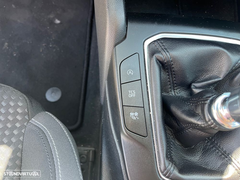 Ford Focus SW 1.5 TDCi EcoBlue Connected - 35