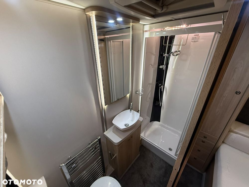 Elddis Crusader Mistral - 7