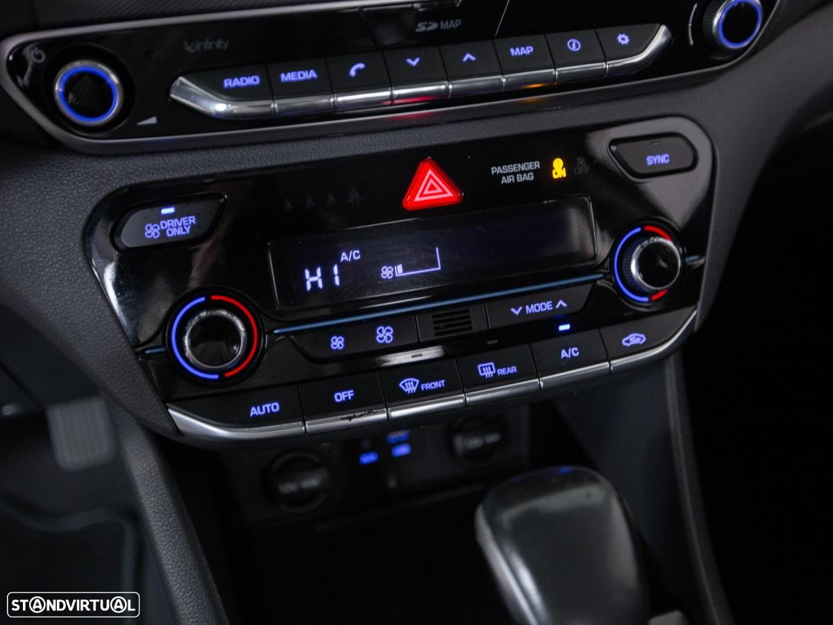 Hyundai Ioniq 1.6 GDI HEV Hybrid Tech - 16
