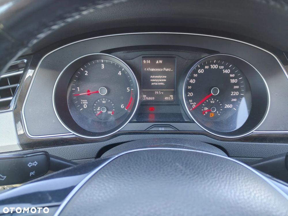 Volkswagen Passat - 19