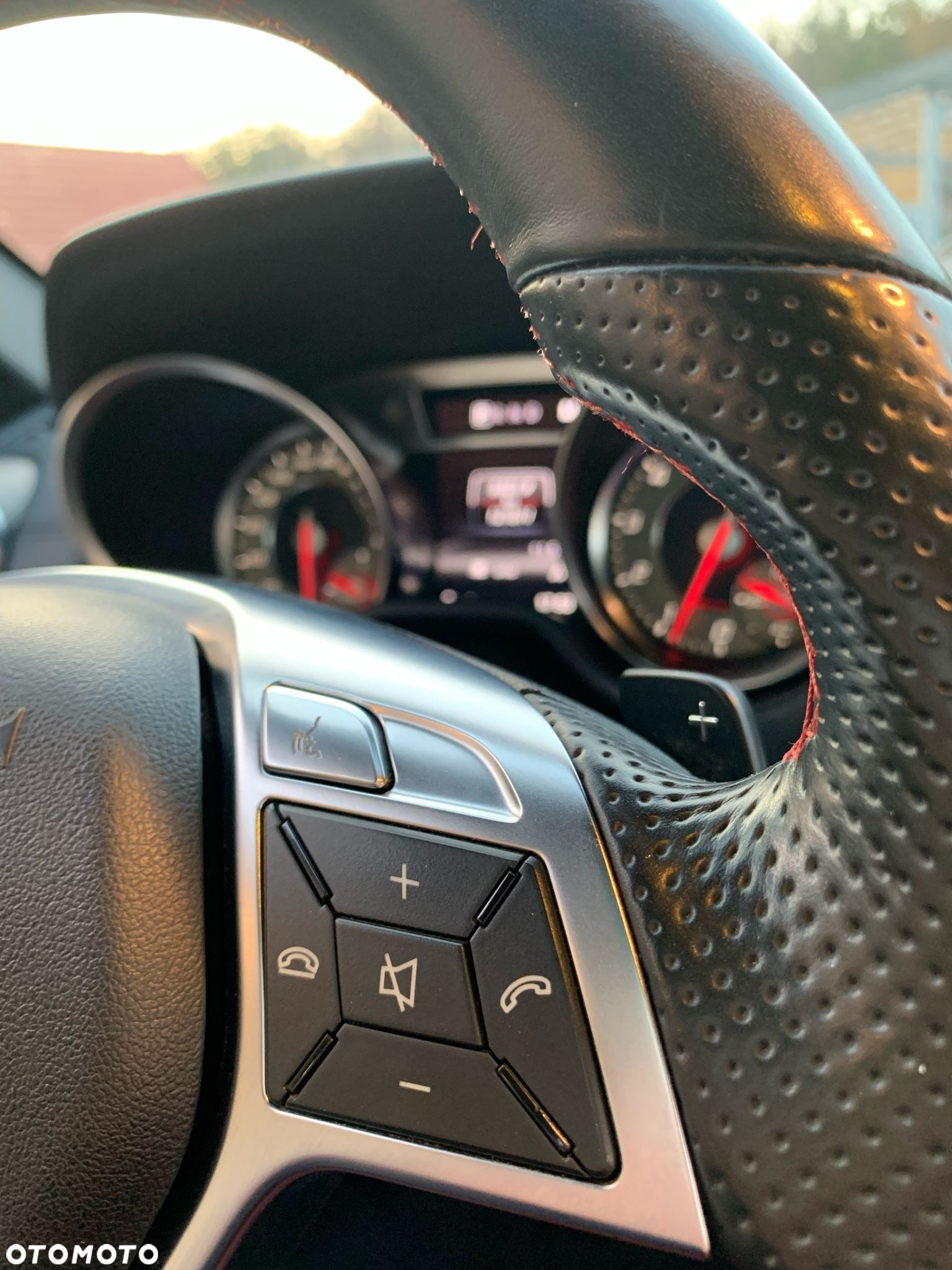 Mercedes-Benz SL 500 7G-TRONIC - 16