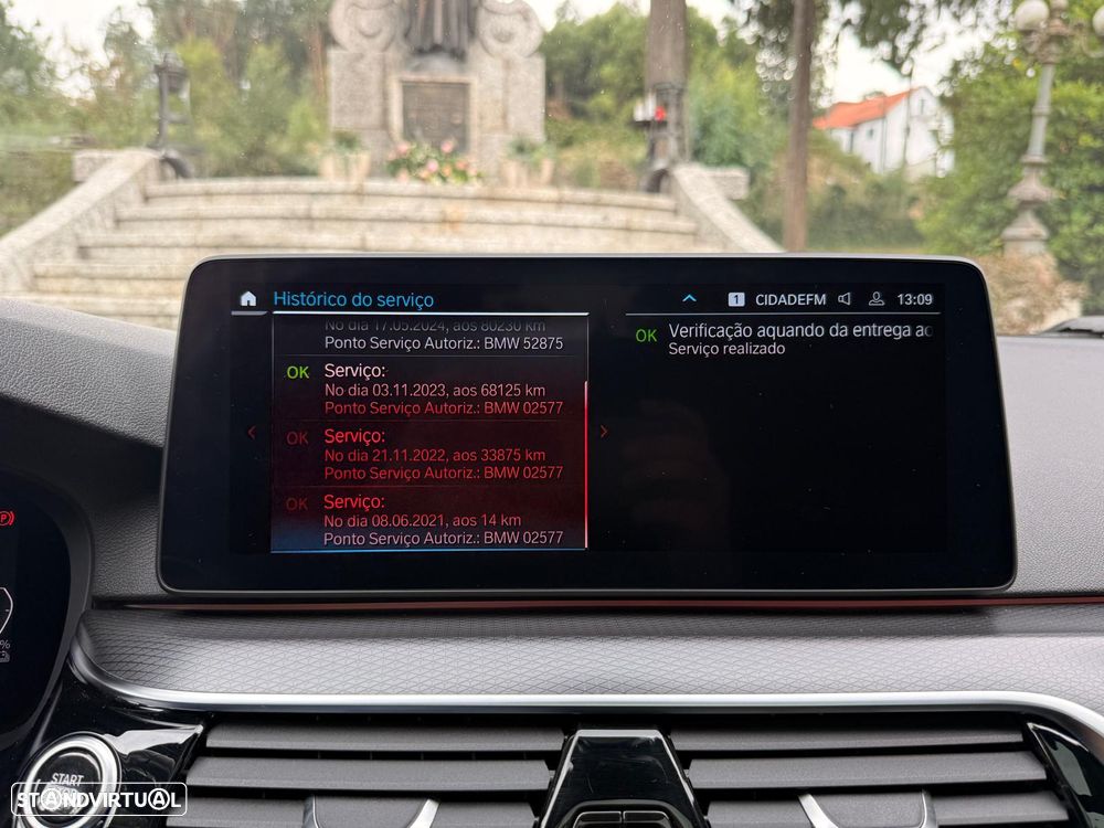 BMW 530 e Pack Desportivo M - 24