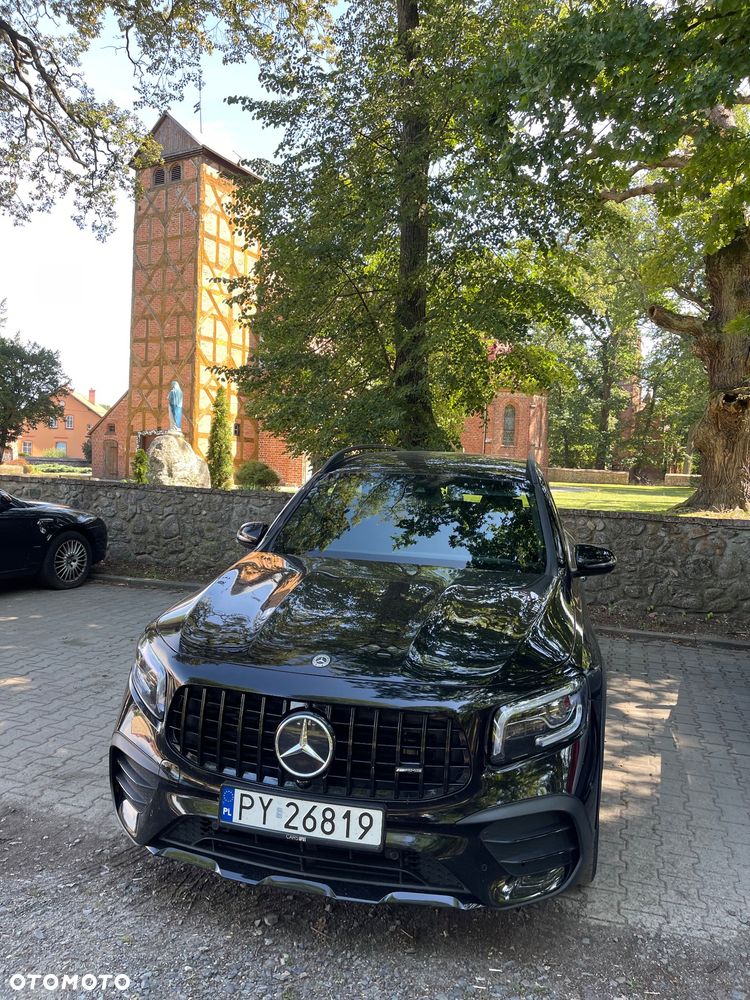 Mercedes-Benz GLB 250 4-Matic AMG Line 8G-DCT - 3