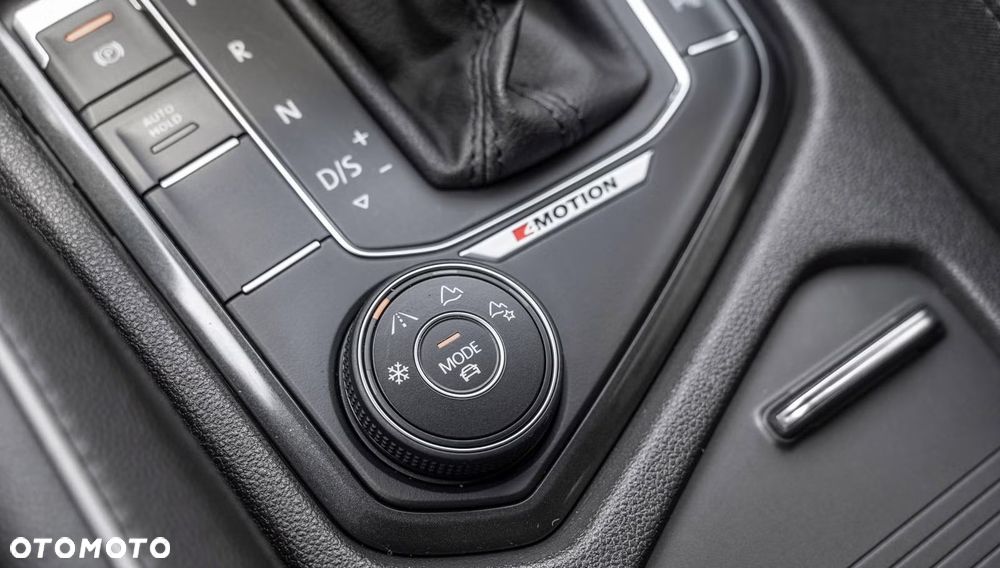 Volkswagen Tiguan 2.0 TDI SCR DSG R-Line - 8