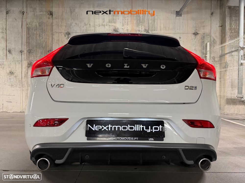 Volvo V40 2.0 D2 R-Design - 6
