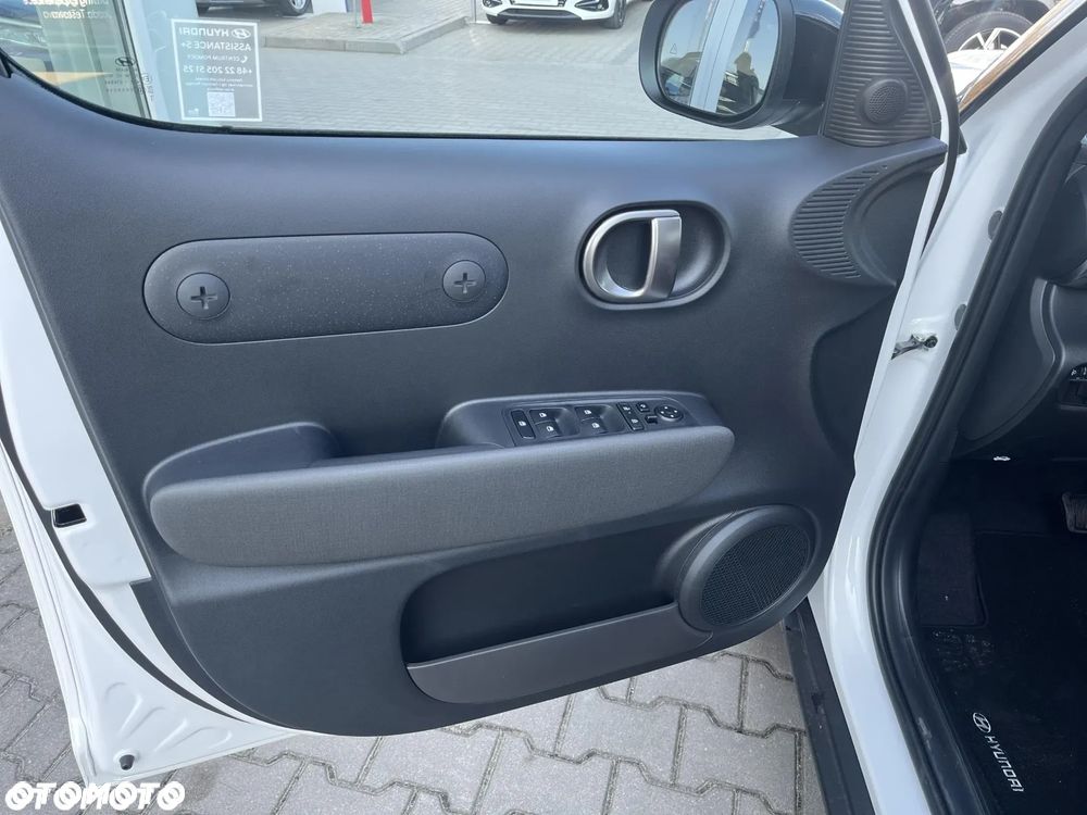 Hyundai Inster 49kWh Smart - 11
