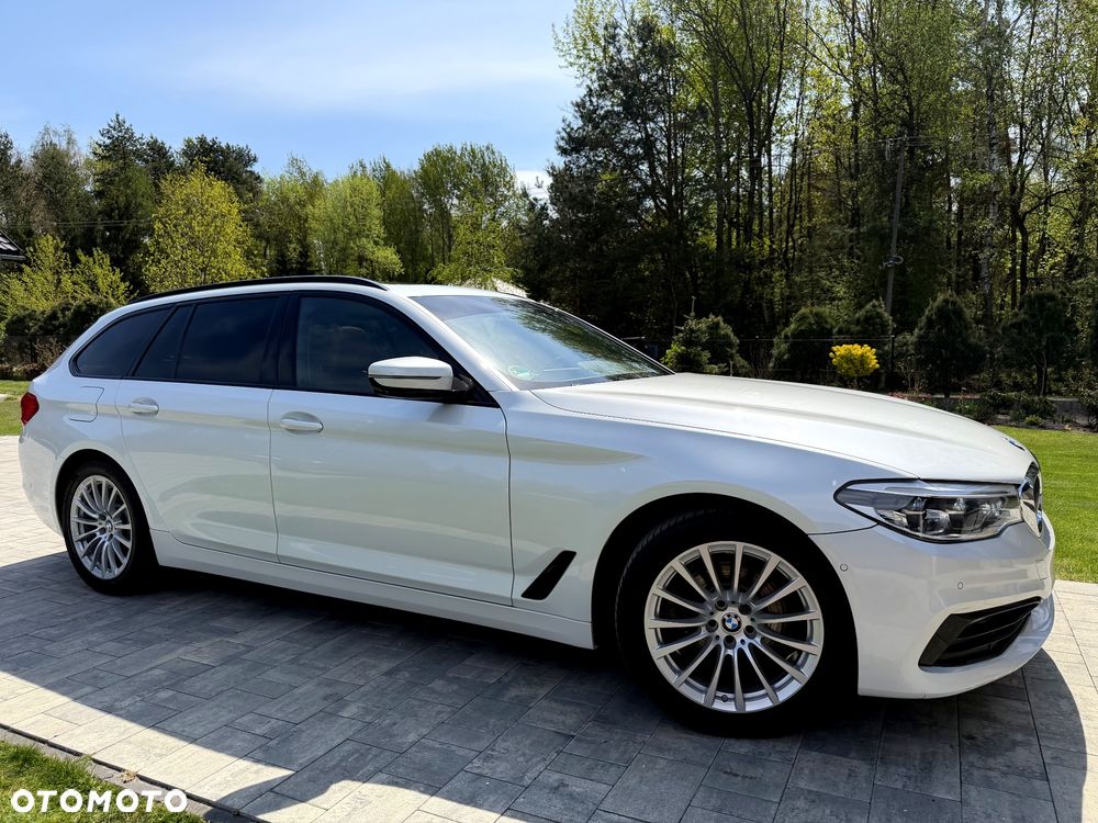 BMW Seria 5 520d Sport Line - 20