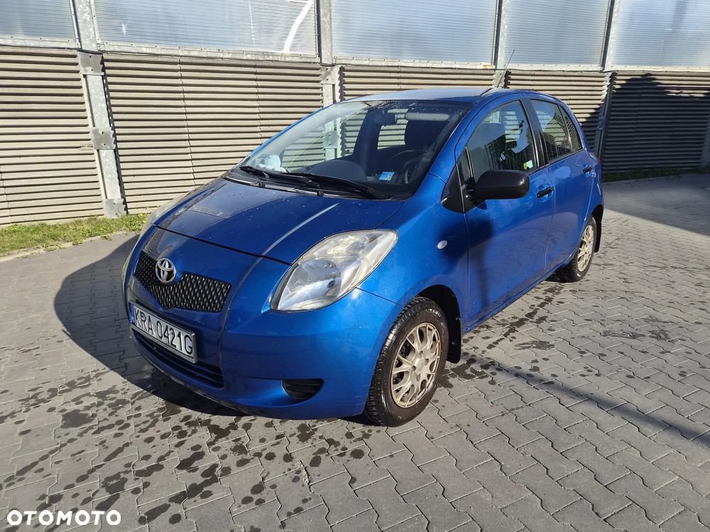 Toyota Yaris 1.0 Luna - 4