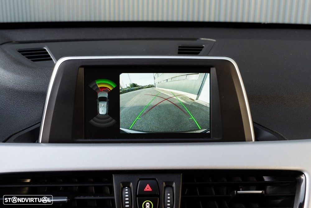 BMW X1 18 d sDrive Auto - 26