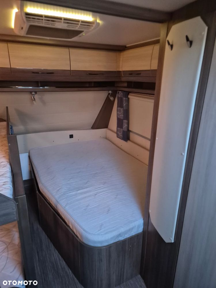 Hobby De Luxe  560 - 28