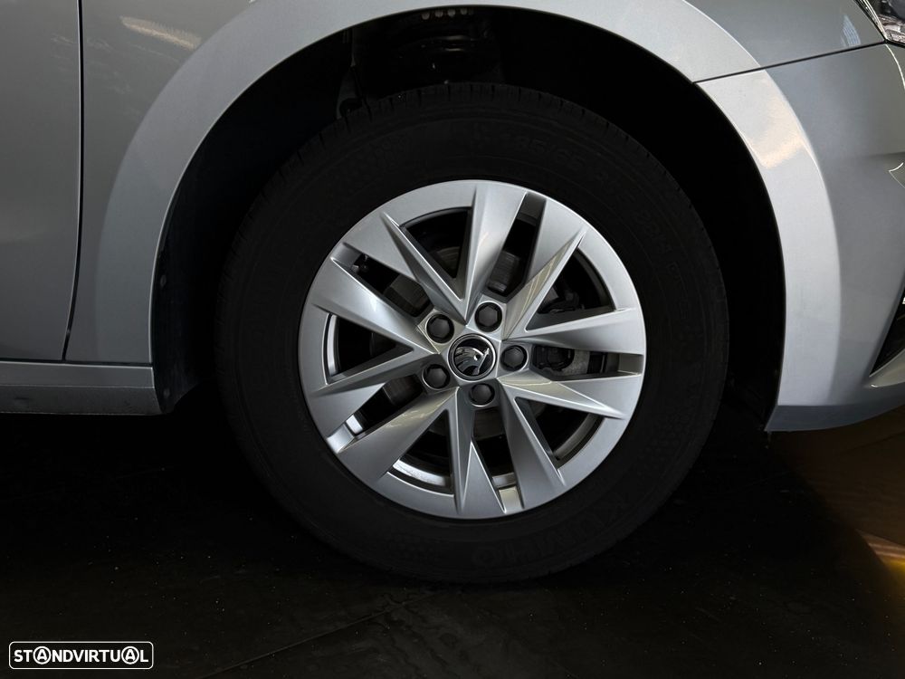 Skoda Fabia 1.0 TSI Selection - 4