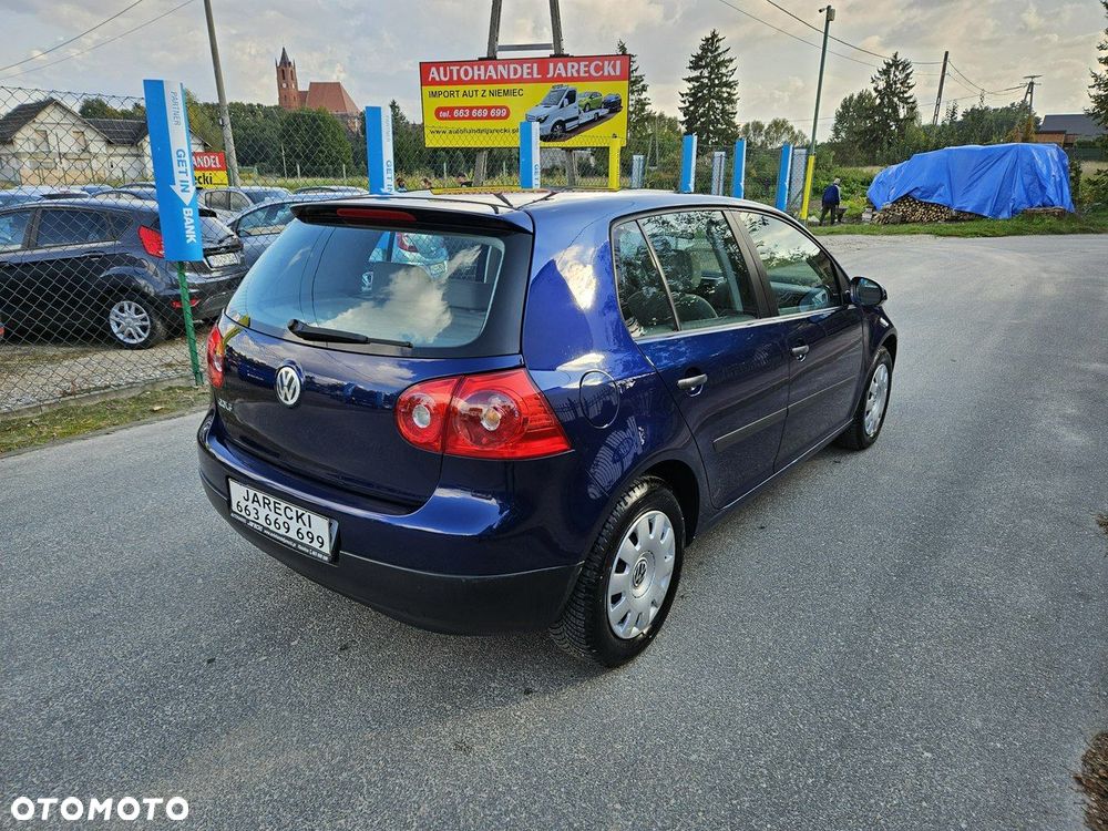Volkswagen Golf - 6
