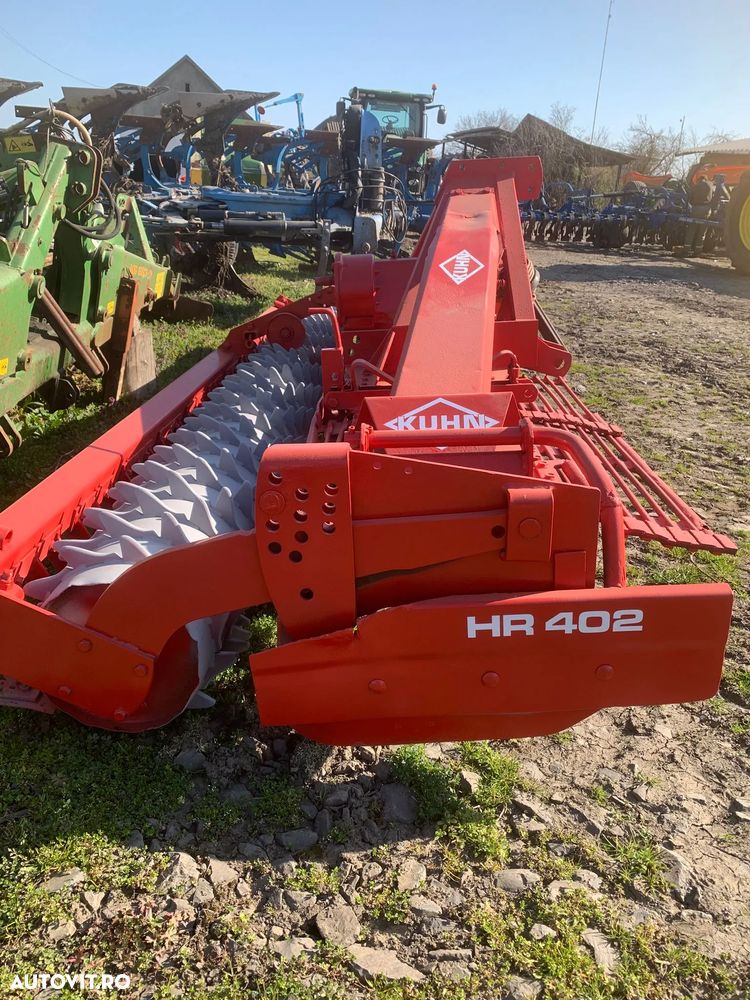 Kuhn HR402 - 4
