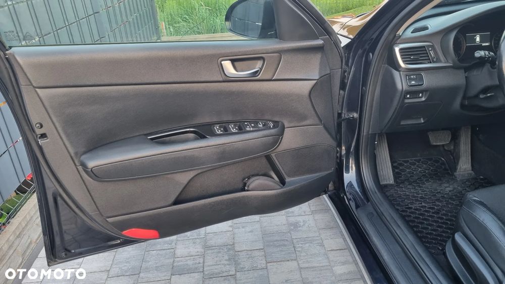 Kia Optima 1.6 T-GDI L DCT - 11