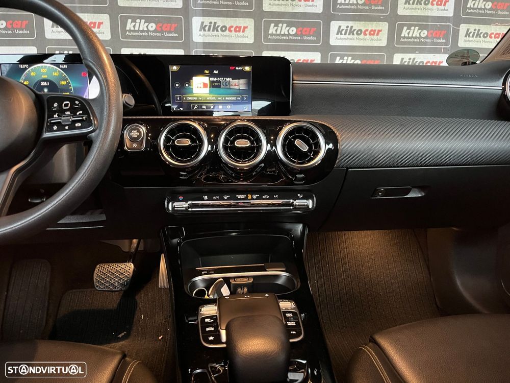 Mercedes-Benz A 180 d Business Solutions Aut. - 27