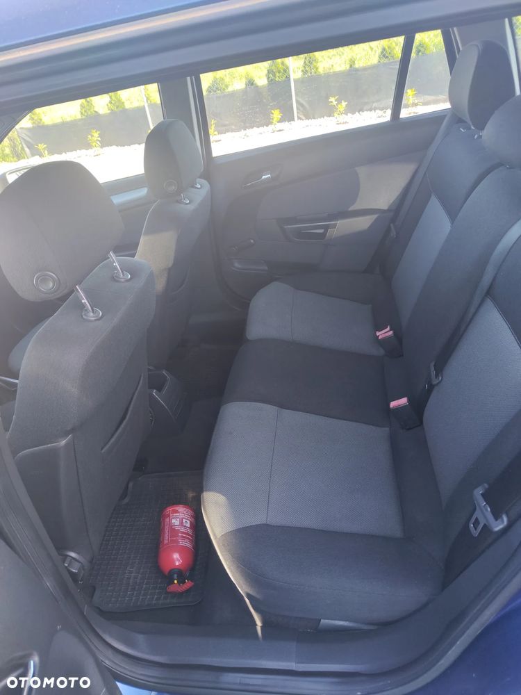 Opel Astra 1.6 Cosmo - 9