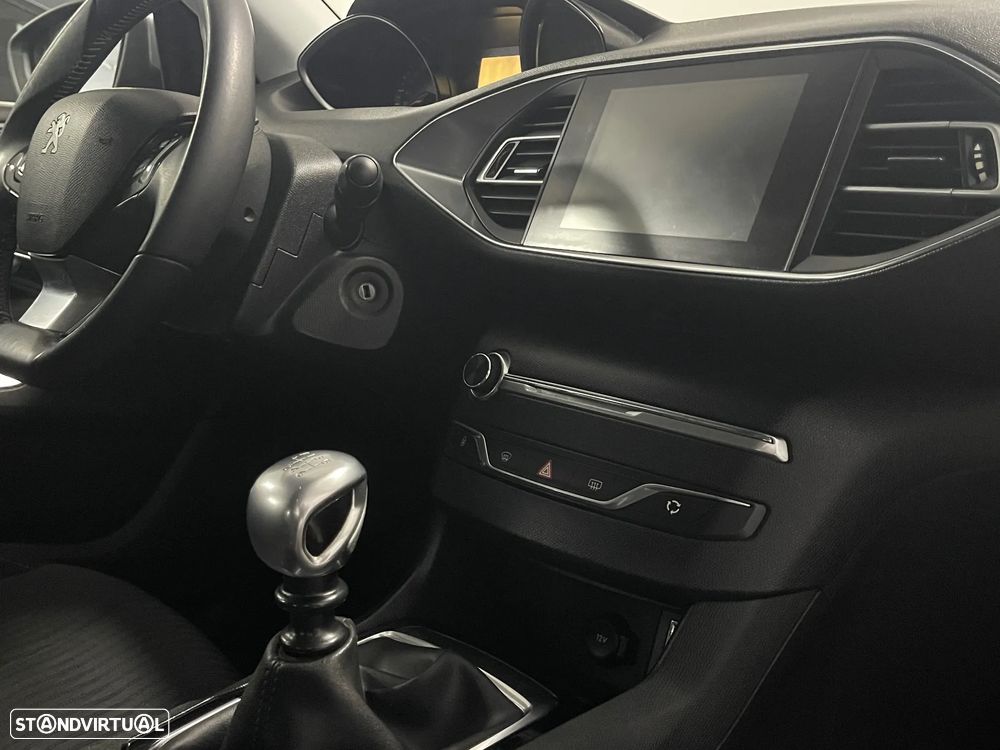 Peugeot 308 1.6 e-HDi Active - 18