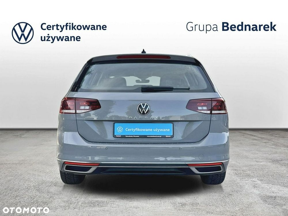 Volkswagen Passat Variant 2.0 TSI Elegance DSG - 5