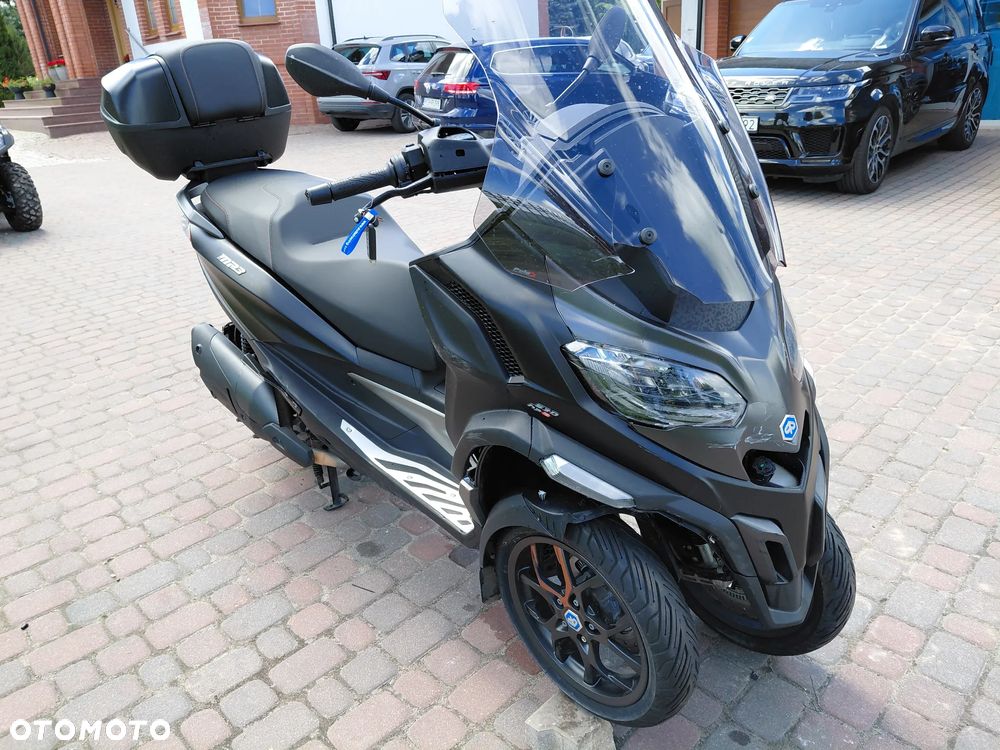 Piaggio MP-3 - 7