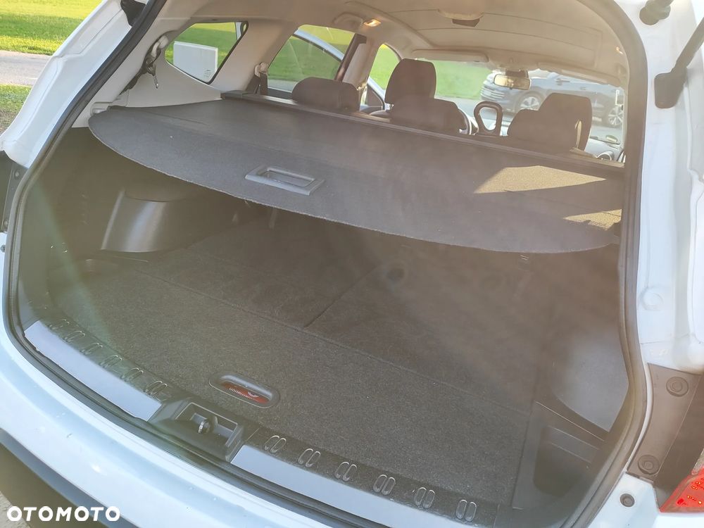 Nissan Qashqai+2 2.0 Acenta - 21