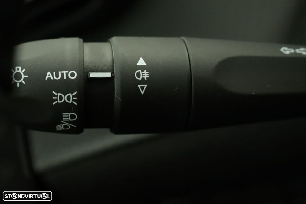 Peugeot e-208 50 kWh Style - 17