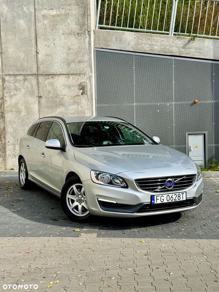 Volvo V60 D4 Geartronic Momentum - 5