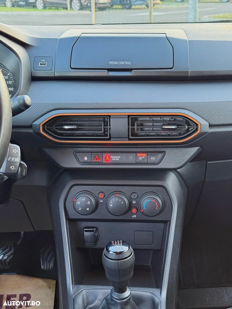 Dacia Sandero Stepway TCe 90 MT6 Essential - 9