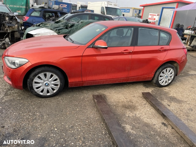 Dezmembrez BMW seria 1 F20 1.6i 136cp - 2
