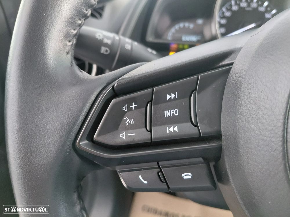 Mazda 2 1.5 Sky-G Evolve Navi - 17