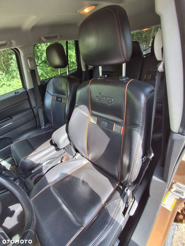 Jeep Compass - 24
