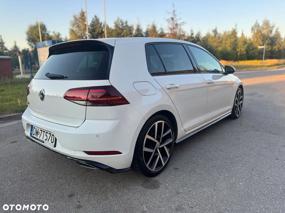 Volkswagen Golf 1.4 TSI BMT Highline - 12