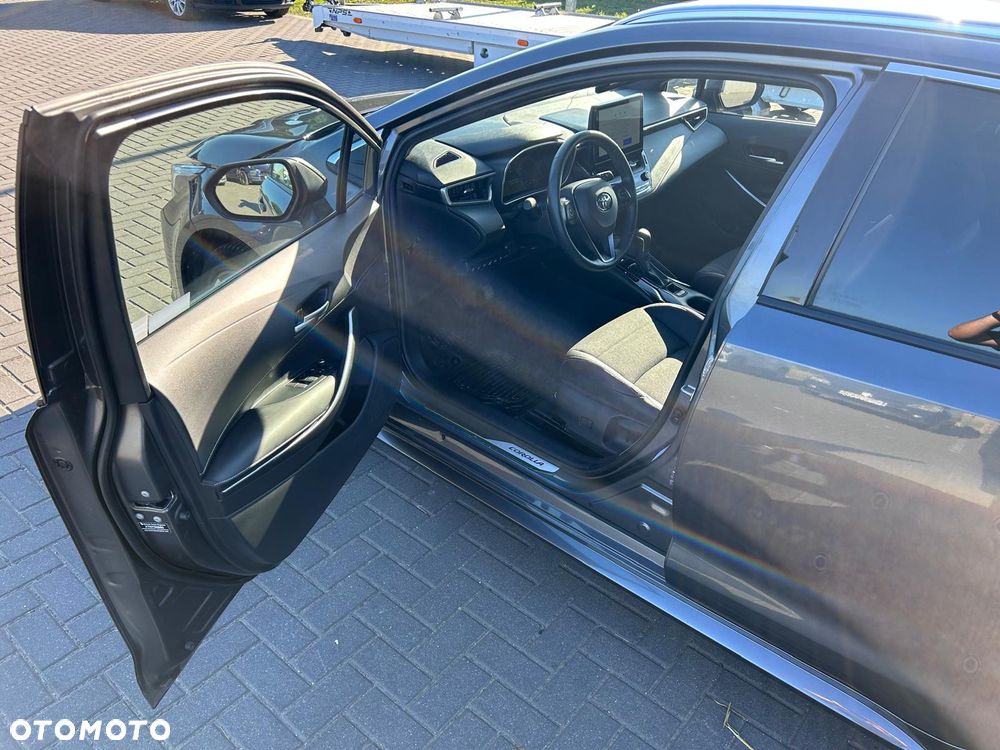 Toyota Corolla 1.8 Hybrid Executive - 11