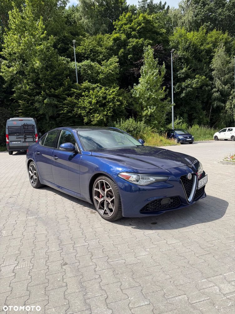 Alfa Romeo Giulia 2.0 Turbo 16V AT8 Veloce Ti - 8