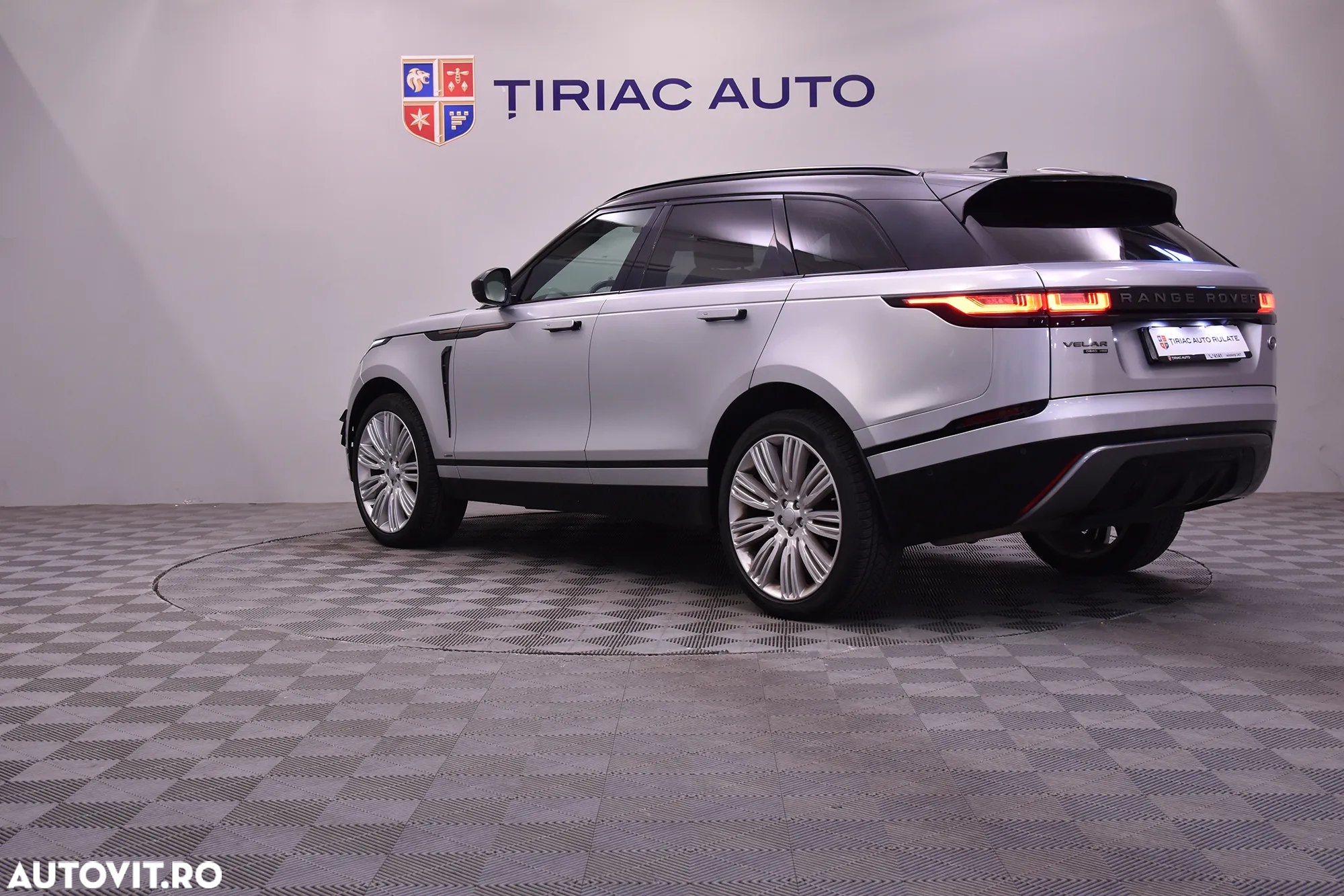 Land Rover Range Rover Velar 2.0 R-Dynamic - 3