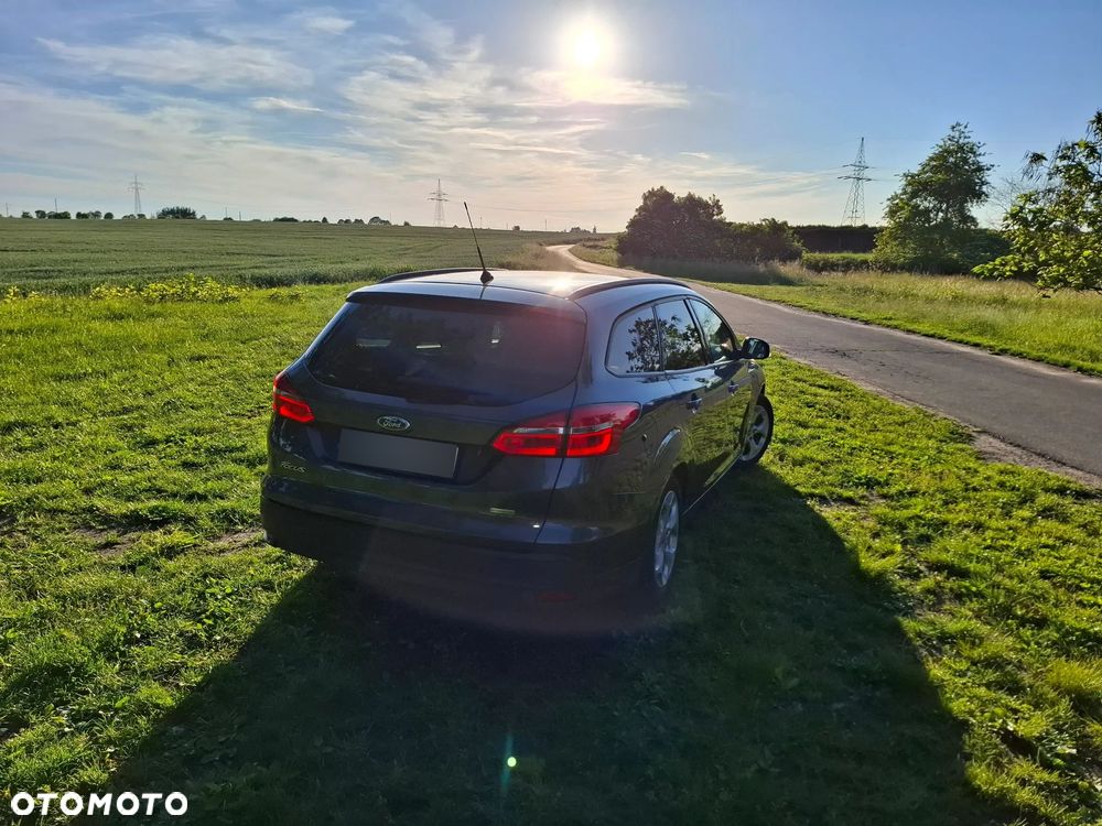Ford Focus 1.0 EcoBoost Titanium ASS - 3