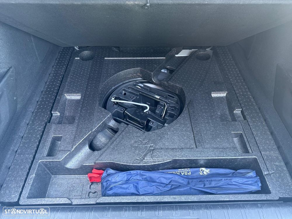 Peugeot 308 SW - 13
