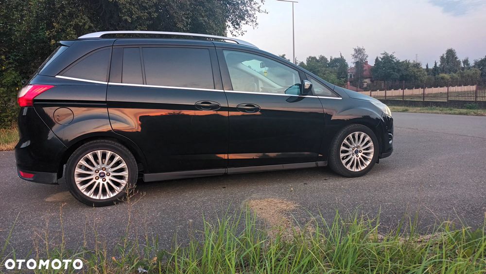 Ford Grand C-MAX - 9