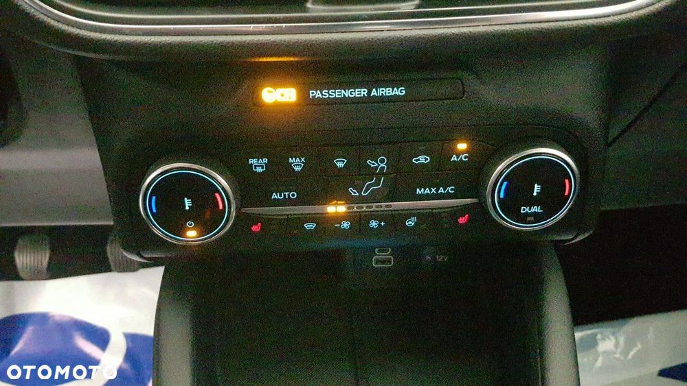 Ford Kuga - 29
