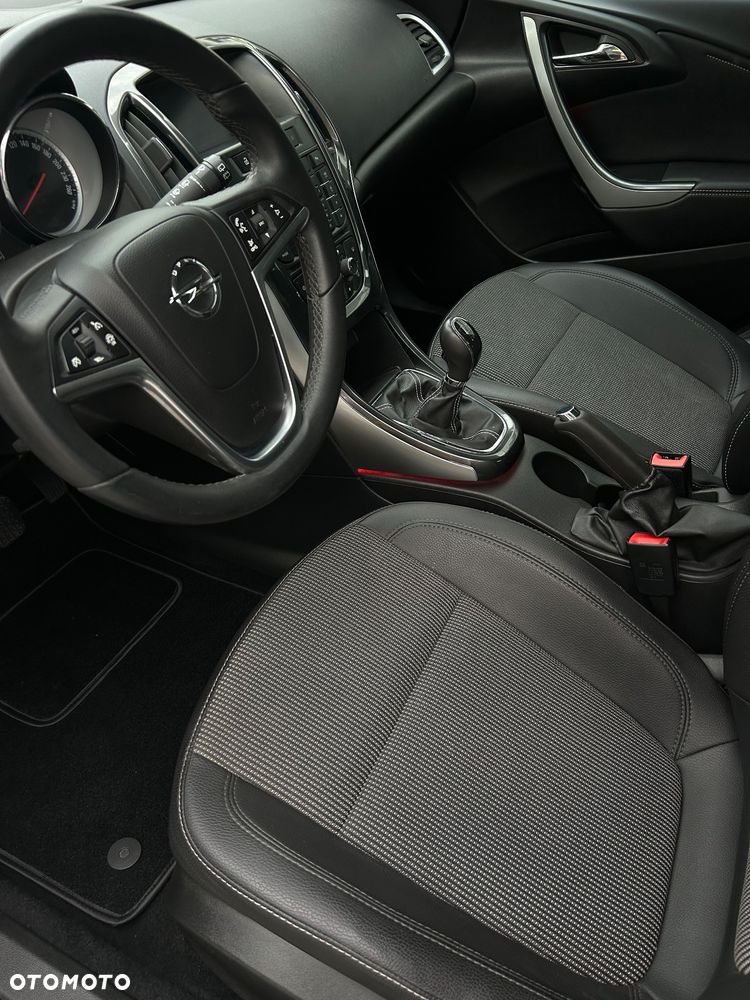 Opel Astra 1.7 CDTI Cosmo - 16