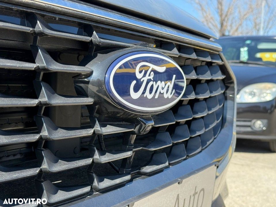 Ford Kuga 2.5 Duratec FWD FHEV Titanium - 6
