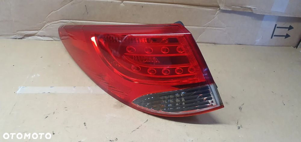 Lampa lewy tył tylna lewa w błotnik Hyundai IX35 92401-2Y0 - 1