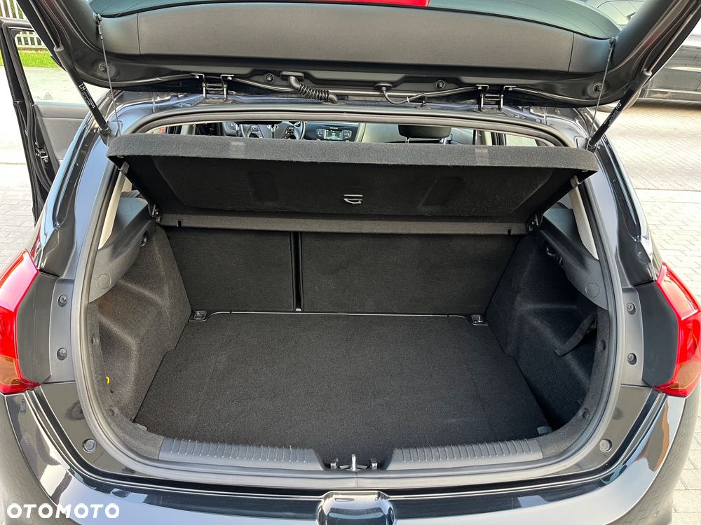 Kia Ceed 1.6 GDI XL - 36